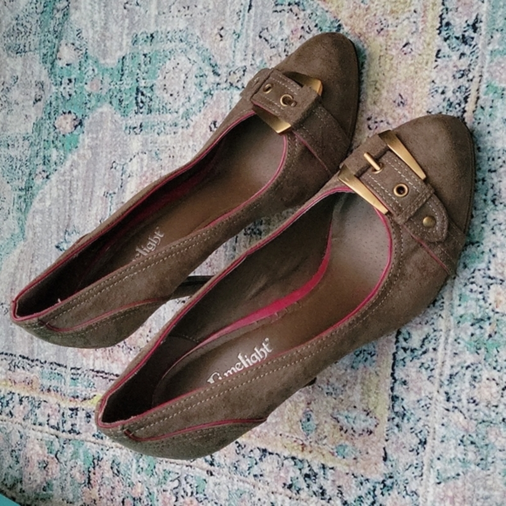 Limelight Brown suede with pink accent high heels - Picture 1 of 8